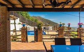 Winehouse With Big Pool, Bbq, Wifi, Close To Malaga